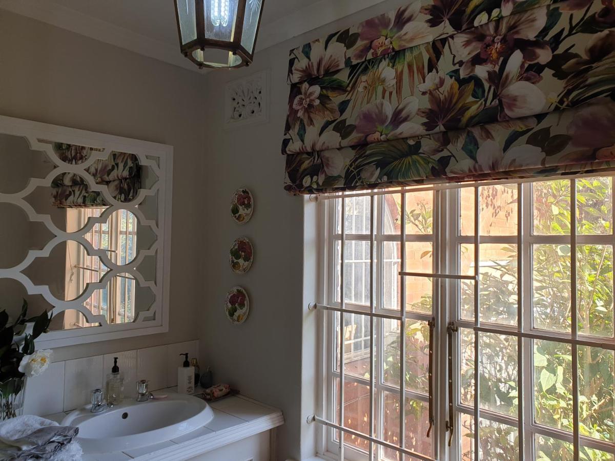 18 Pioneer Bnb Kloof Exterior foto